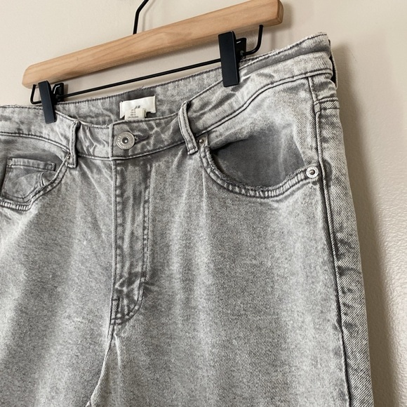 H&M High Rise Straight Leg Denim Jeans Light Acid Wash Gray Size 12 - Picture 4 of 14